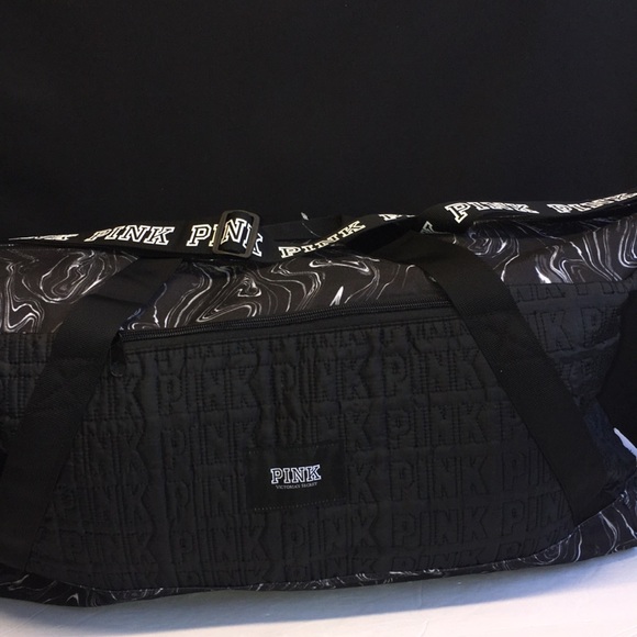 New ❤️Pink Victoria Secret weekend big  bag - Picture 2 of 8